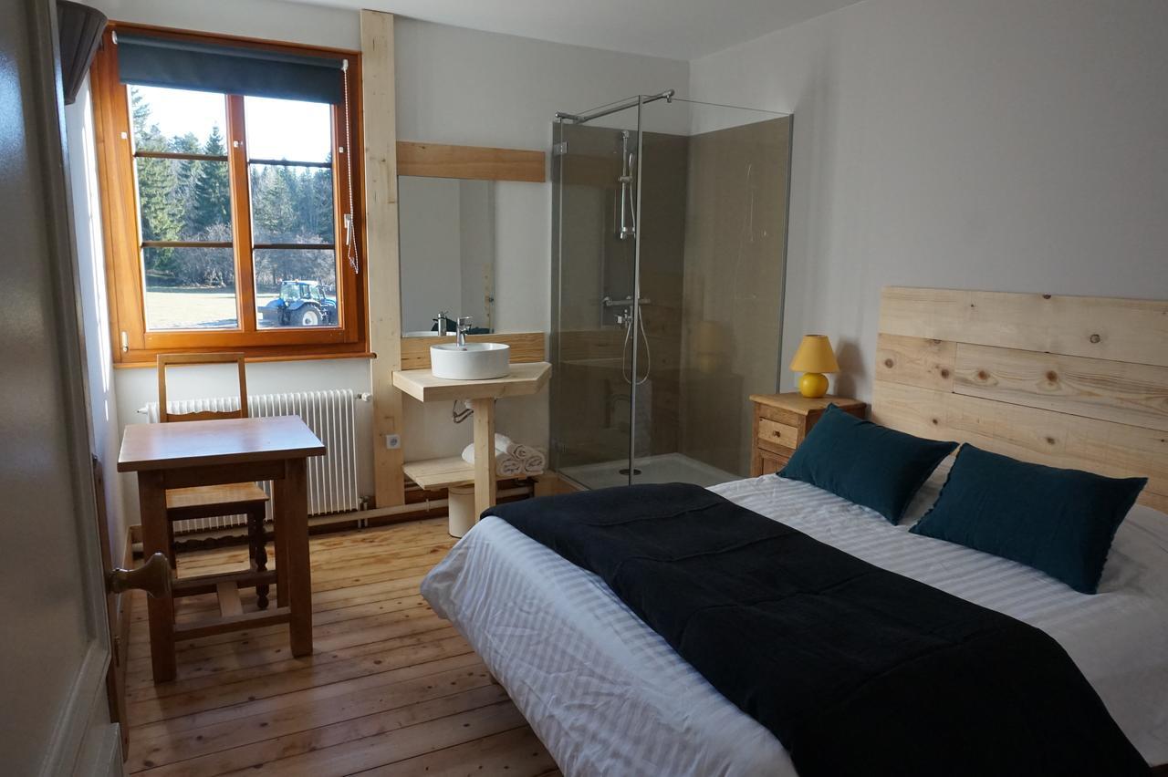 Auberge De La Perdrix Hauterive-la-Fresse Dış mekan fotoğraf