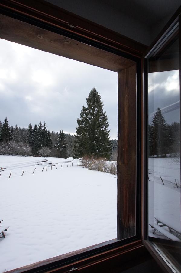 Auberge De La Perdrix Hauterive-la-Fresse Dış mekan fotoğraf