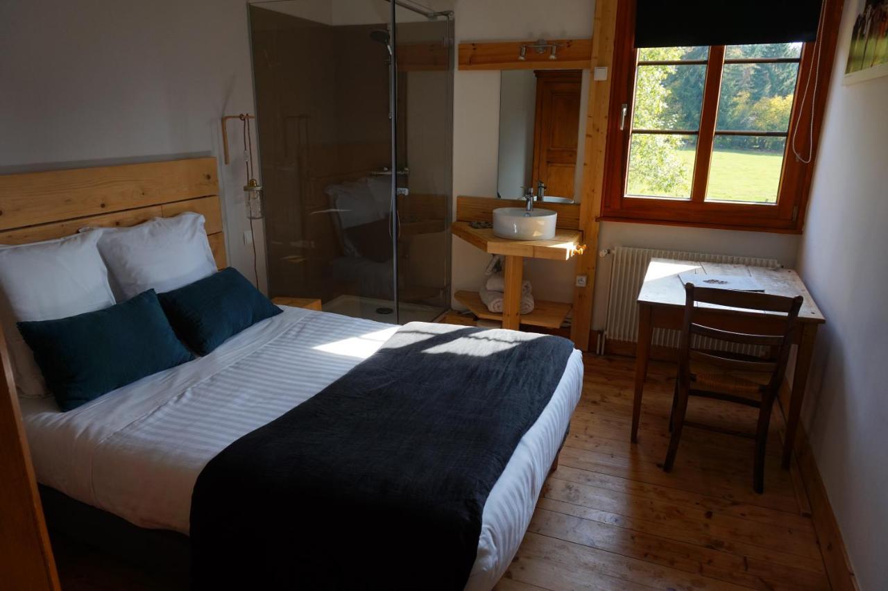 Auberge De La Perdrix Hauterive-la-Fresse Dış mekan fotoğraf