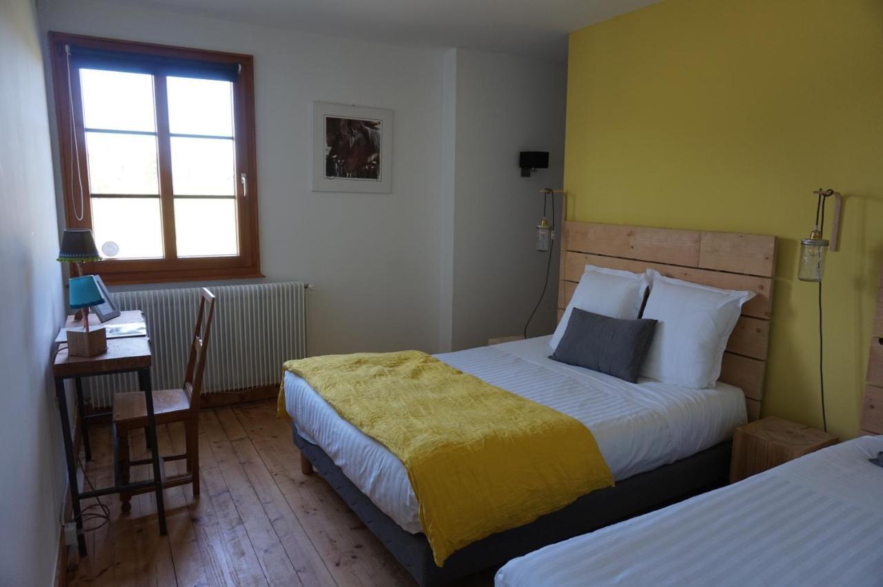 Auberge De La Perdrix Hauterive-la-Fresse Dış mekan fotoğraf